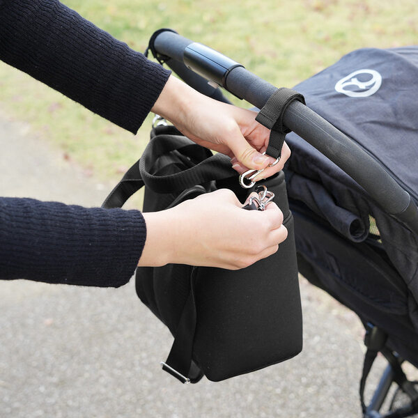 保冷バッグに見えない！ベビーカーにも使える「保冷ポケット付きバッグ」愛用スタッフの使い方[PR]