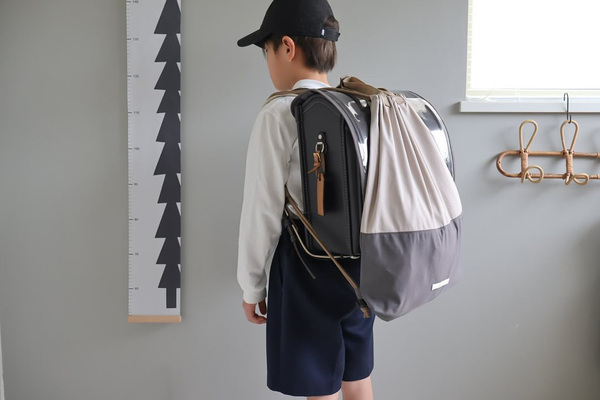 ママインスタグラマーさんも太鼓判！子どもの通学を助けてくれる、ランドセルの「プラスワン」アイテム3選。[PR]