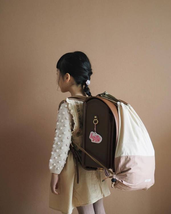 ママインスタグラマーさんも太鼓判！子どもの通学を助けてくれる、ランドセルの「プラスワン」アイテム3選。[PR]