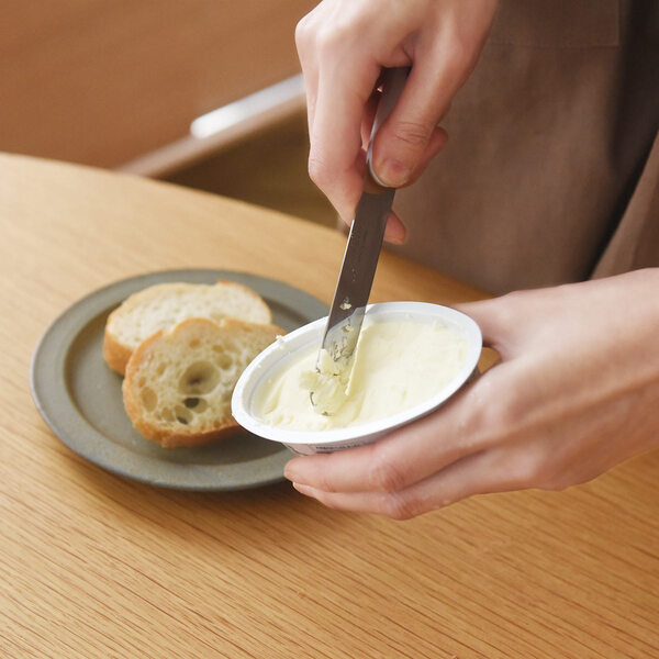 サンドイッチを潰さずにカット⁉ すごい卓上ナイフ「ARCOS」スペインから上陸