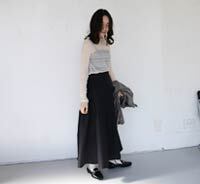 春のおしゃれは足元から。気分がアガる「ローファー＆レースアップシューズ×靴下」スタッフコーディネート術[PR]