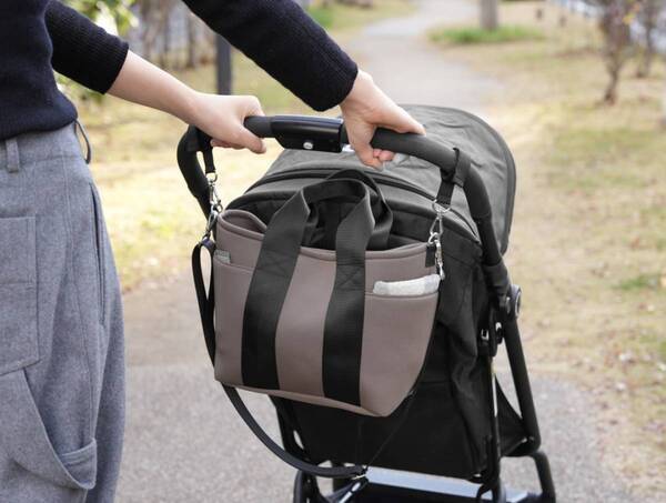 子どもの成長とともに変わるライフスタイル。ずっと使えるベビーカーバッグが、激動のママの暮らしを支えます【インスタグラマーさんのもの選び】[PR]