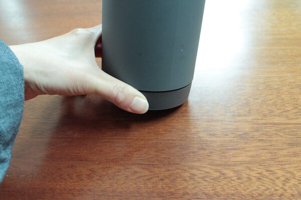 子どもとの生活に欠かせないウェットティッシュ。「marnaの縦型ケース」に替えたら不便さが解消しました。[PR]