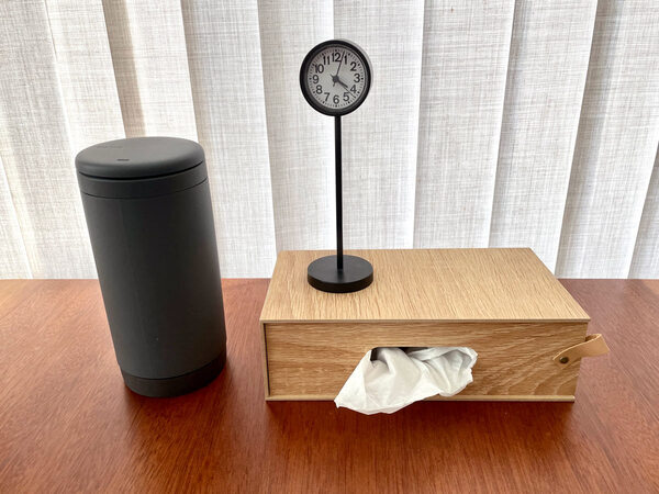 子どもとの生活に欠かせないウェットティッシュ。「marnaの縦型ケース」に替えたら不便さが解消しました。[PR]