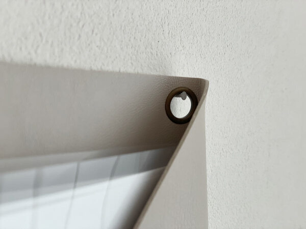 新学期からはこれで解決！学校のプリントを管理できる「フェイクレザー レターポケット」。[PR]