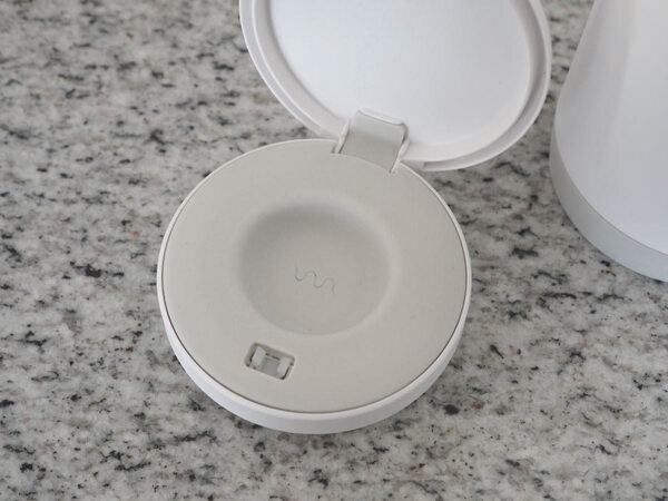 ワンタッチで取り出せてストレスフリー！新生活に取り入れたい、マーナの「縦型ウェットティッシュケース」[PR]