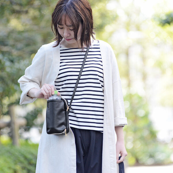 飲み物なしでは出歩けない！街歩き、運動会、お散歩、旅行にも、ハンズフリーでドリンクを持ち歩けるスマホショルダー[PR]