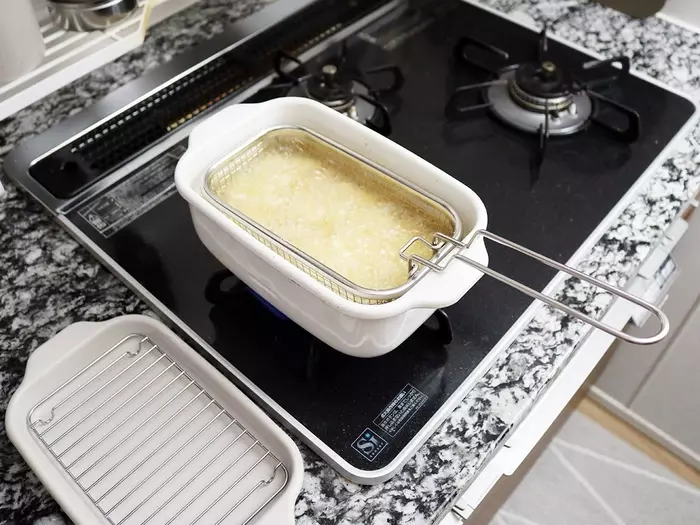 まるでお店みたい!ついつい手が止まらなくなるカリッとホクホク「フライドポテトの作り方」