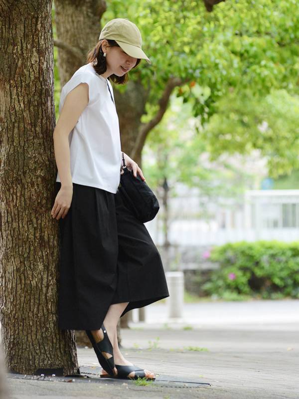 気になる体型もベタつく暑さも解消する、春夏パンツがきっと見つかる！[PR]