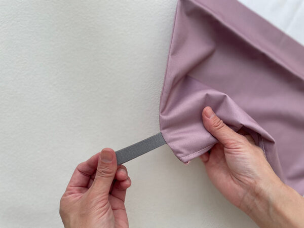 夏の水遊びに便利！ 「濡れたまま収納できる防水ポーチ」