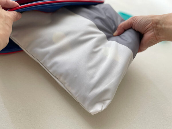 夏の水遊びに便利！ 「濡れたまま収納できる防水ポーチ」