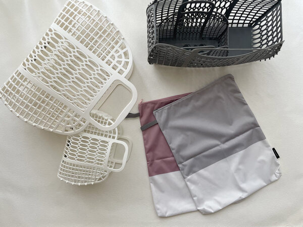 夏の水遊びに便利！ 「濡れたまま収納できる防水ポーチ」