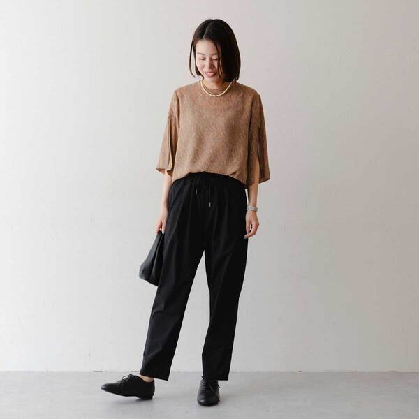 パンツ×シャツがやっぱり無敵。この夏を100％楽しむパンツコーデに、スタッフが挑戦！[PR]