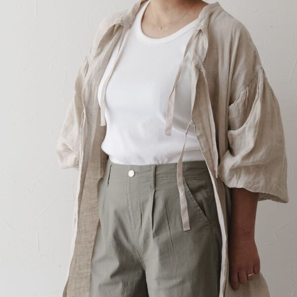 パンツ×シャツがやっぱり無敵。この夏を100％楽しむパンツコーデに、スタッフが挑戦！[PR]