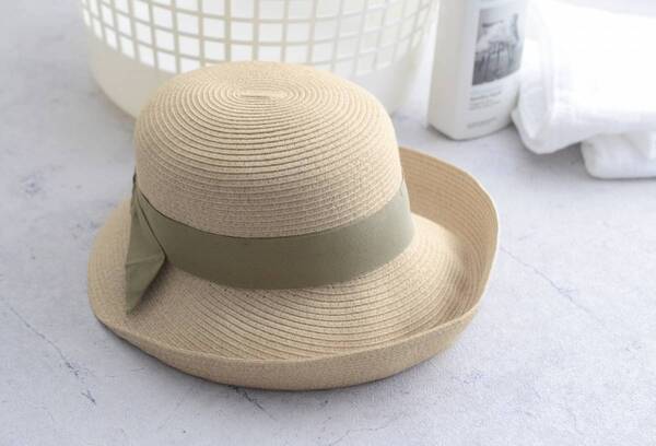 紫外線ビシビシ観測中！進化したリボンブレードハットの使用レポが、今年もさっそく届きました【インスタグラマーさんのもの選び】[PR]