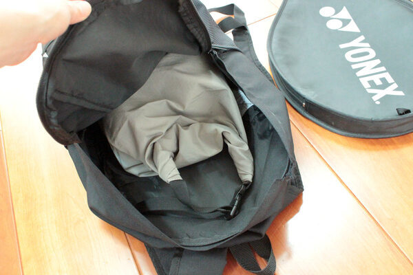 旅行や習い事でも、さまざまなシーンで活躍する。サイズ調節可能な「bon moment シューズケース」[PR]