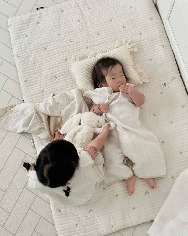 インスタグラマーさんの人気カラーはどれ？今年も新色登場のガーゼスリーパー、たっぷり5名の使用レポをご紹介！[PR]