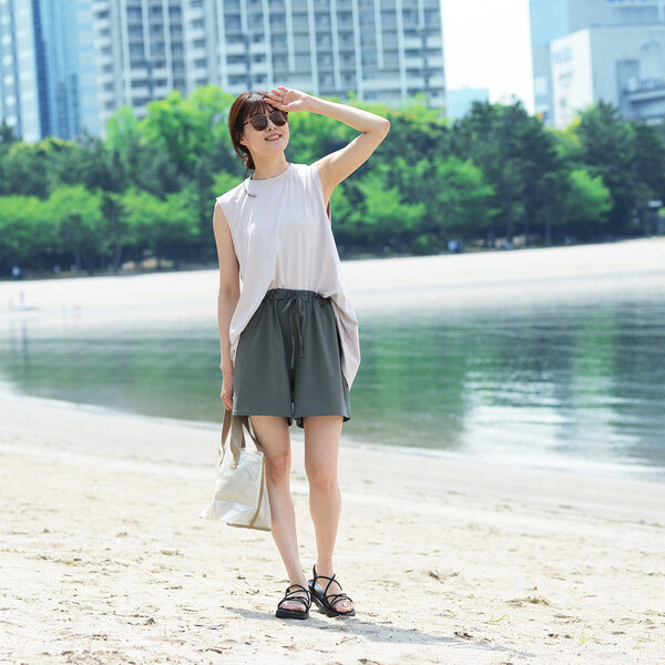 夏の紫外線対策必需品！「ATELIER BRUGGE（アトリエブルージュ）ボストンサングラス」スタッフコーディネート一挙公開[PR]