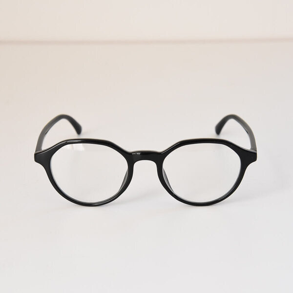 夏の紫外線対策必需品！「ATELIER BRUGGE（アトリエブルージュ）ボストンサングラス」スタッフコーディネート一挙公開[PR]