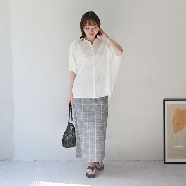 カジュアルにもきれいめにも着こなせる、Tシャツブラウス＆バンザイドルマン。あなたはどっち派？[PR]