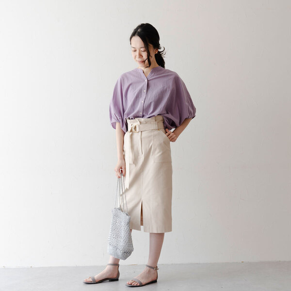 カジュアルにもきれいめにも着こなせる、Tシャツブラウス＆バンザイドルマン。あなたはどっち派？[PR]