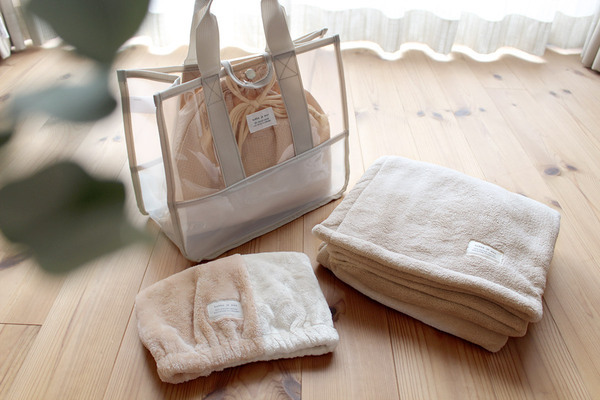 「濡れたままウロウロしない！」自由なキッズには、瞬間吸水タオル＆キャップで先手必勝[PR]