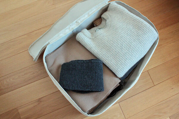 オフシーズンの衣類や寝具の片付けに。クローゼットもお部屋もスッキリ整う「ソフトタイプのbon moment 衣類収納ケース」[PR]