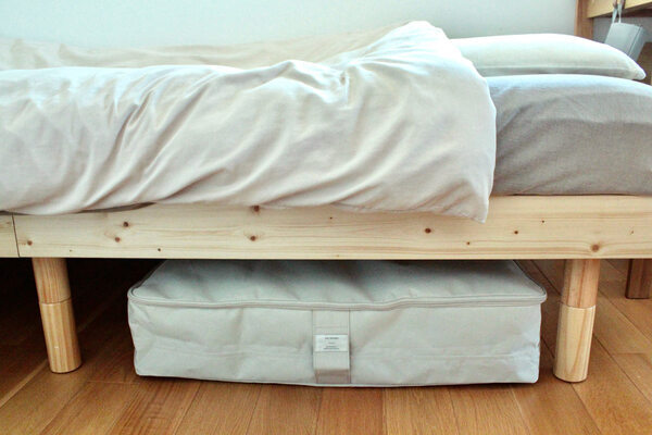 オフシーズンの衣類や寝具の片付けに。クローゼットもお部屋もスッキリ整う「ソフトタイプのbon moment 衣類収納ケース」[PR]