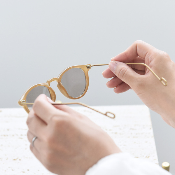 夏のマンネリコーデに小さな冒険「小顔見えフレーム」NEWアイウェア入荷！[PR]