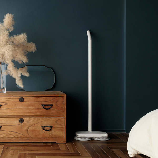 電動モップもコードレスの時代！階段、ベッド下、ペットの後始末、どこでも水拭きス～イスイ[PR]