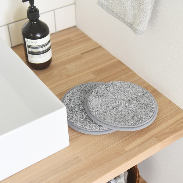 電動モップもコードレスの時代！階段、ベッド下、ペットの後始末、どこでも水拭きス～イスイ[PR]