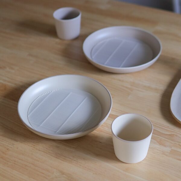 冷たい麺が美味しい季節！軽い・割れない・レンジOKで、ガンガン使えるスタメン食器のはなし【インスタグラマーさんのもの選び】[PR]