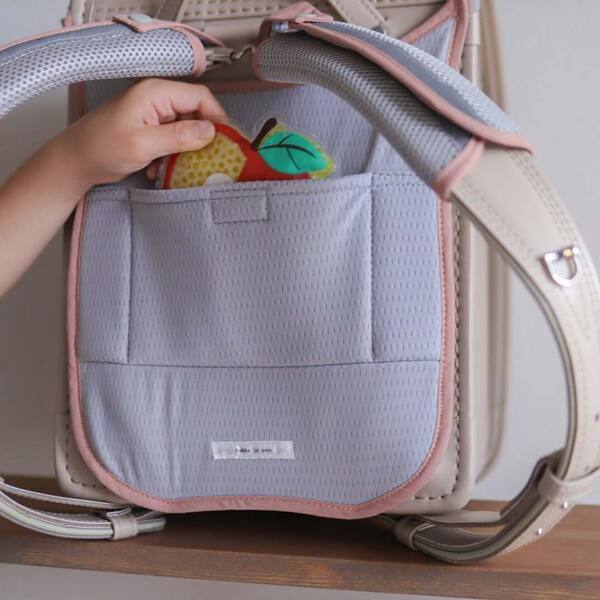 「あるとないとでは全然違う！」薄着の季節、肩に食い込むランドセルの負担を軽減【インスタグラマーさんのもの選び】[PR]