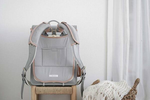 「あるとないとでは全然違う！」薄着の季節、肩に食い込むランドセルの負担を軽減【インスタグラマーさんのもの選び】[PR]