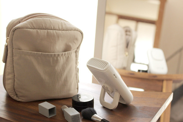 日傘やリュックに装着OK！　クリップ式で使い道広がる「4wayハンズフリーファン」