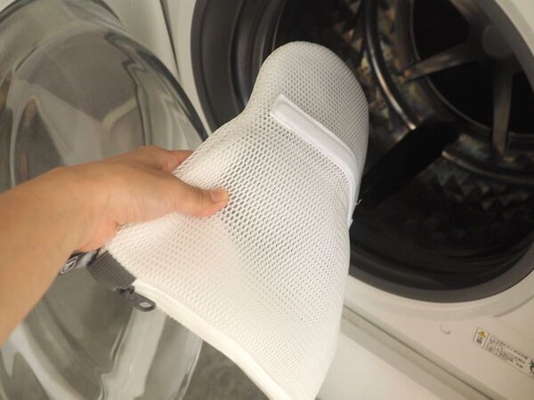 キャップの汗染みや臭いとオサラバ！「帽子ネット」があれば、手間なくおうちで帽子が清潔に[PR]