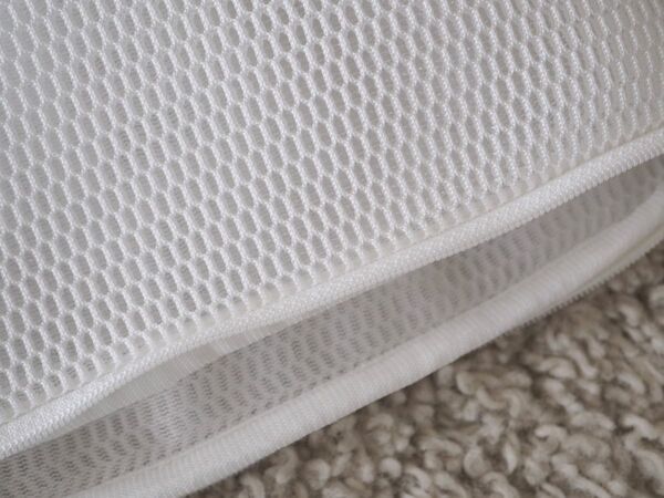 キャップの汗染みや臭いとオサラバ！「帽子ネット」があれば、手間なくおうちで帽子が清潔に[PR]