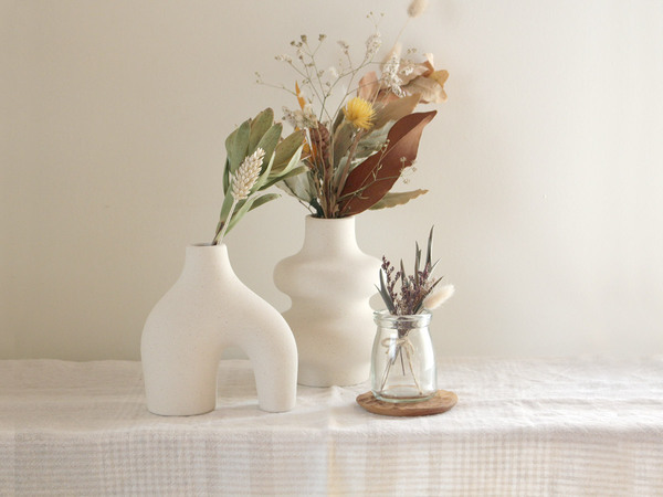 もっと気ままに。「オブジェにもなるフラワーベース」で、ゆるりと緑のある暮らし[PR]