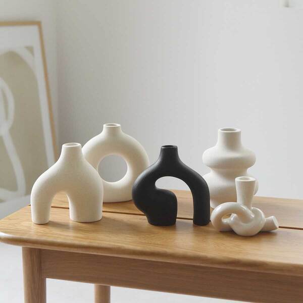 もっと気ままに。「オブジェにもなるフラワーベース」で、ゆるりと緑のある暮らし[PR]