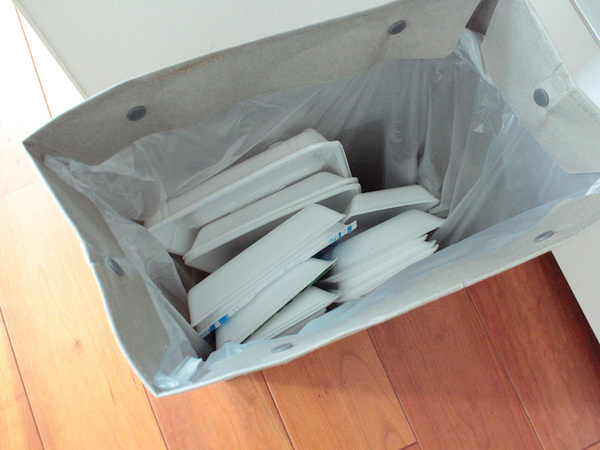 資源ゴミから日用品まで。家中の生活感をスタイリッシュに隠す「bon momentペーパーダストボックス」[PR]