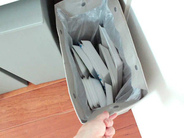 資源ゴミから日用品まで。家中の生活感をスタイリッシュに隠す「bon momentペーパーダストボックス」[PR]