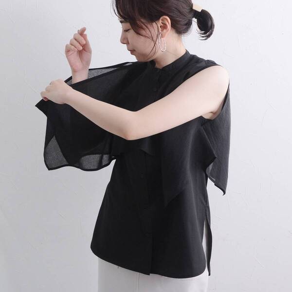 どのブラウスで出かけよう？秋口まで活躍するトップス3選をスタッフコーディネート[PR]