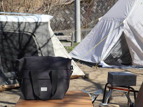 夏のこどもとのおでかけに欠かせない保冷ができるバッグ。今年は、トートバッグのような見た目の「bon moment 保冷クーラーバッグ」が大活躍しています。[PR]