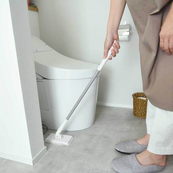 トイレ掃除の全イヤイヤを解決する、小回りヘッドの「ノータッチトイレワイパー」新登場！[PR]