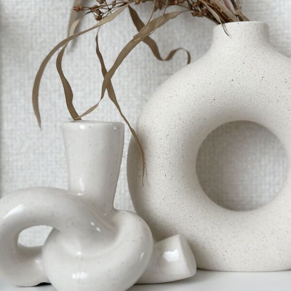 「誰でも簡単に洗練インテリア」で注目のフラワーベース。インスタグラマーさんはこんな組み合わせで使っています[PR]