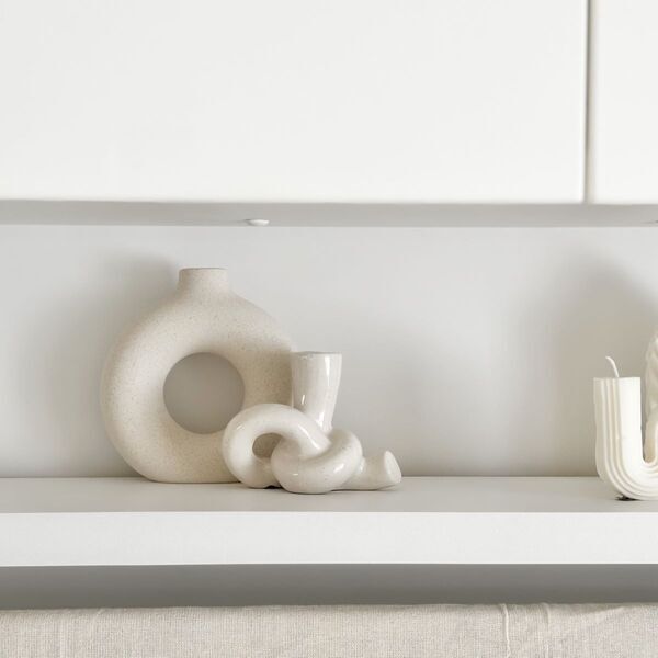 「誰でも簡単に洗練インテリア」で注目のフラワーベース。インスタグラマーさんはこんな組み合わせで使っています[PR]