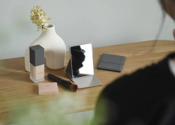 「誰でも簡単に洗練インテリア」で注目のフラワーベース。インスタグラマーさんはこんな組み合わせで使っています[PR]