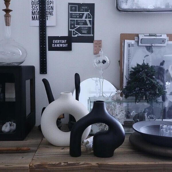 「誰でも簡単に洗練インテリア」で注目のフラワーベース。インスタグラマーさんはこんな組み合わせで使っています[PR]