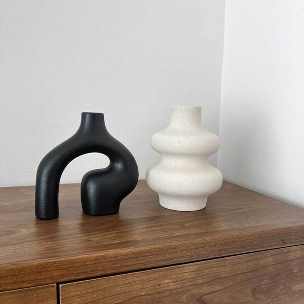 置くだけで部屋があか抜ける まるでアートな「フラワーベース」[PR]