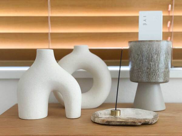 「オブジェにもなるフラワーベース」で、洗練されたインテリア空間をわが家に。[PR]